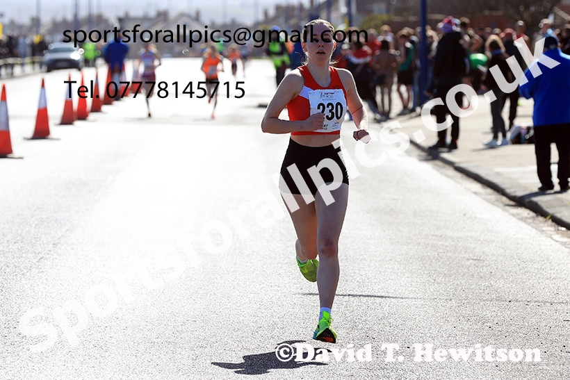Womens under-17s 5k, 2025 Northern 12 and 6 Stage Road Relays and Junior 5k, Redcar. Photo: David T. Hewitson/Sports for All Pics